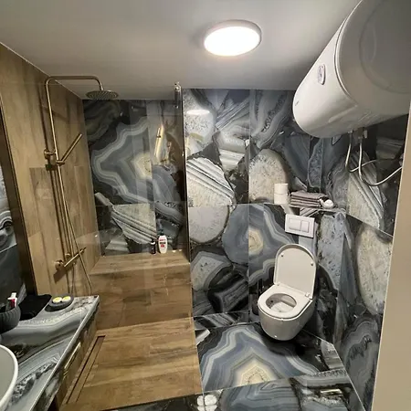 Apartment Business Escape Central