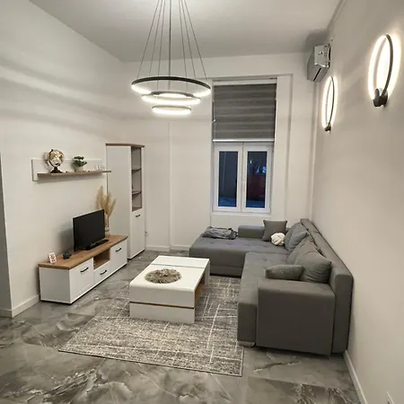 Business Escape Central Apartment